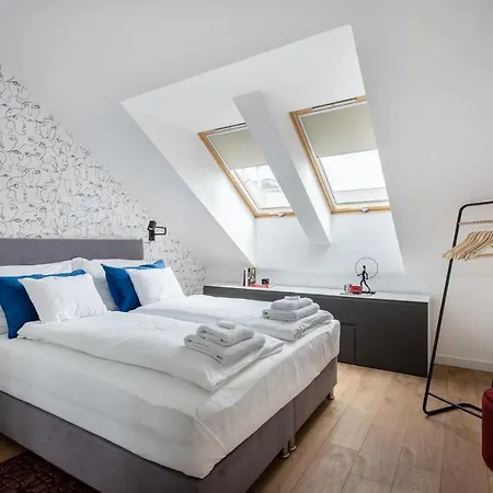The Rose Garden Pot- Parking Apartment Budapest