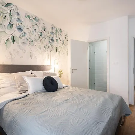 Apartment The Rose Garden Pot- Parking Budapest