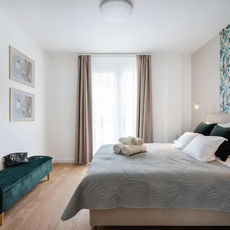 Apartment The Rose Garden Pot- Parking Budapest